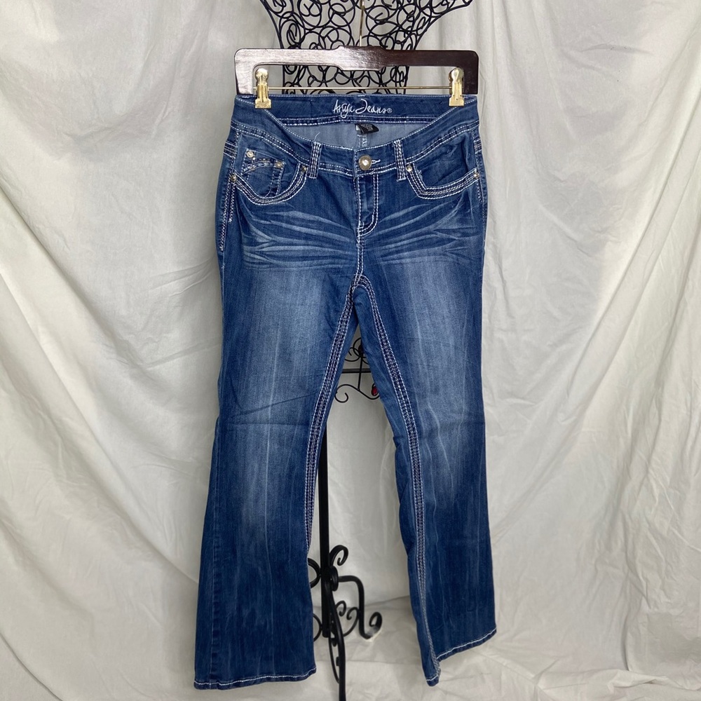 Ariya Jeans Borneo Boot Cut Size 7/8